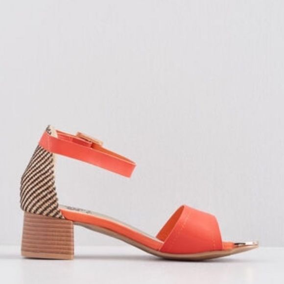 ModCloth Freeing Motif Mid Heel Sandals - Picture 2 of 5